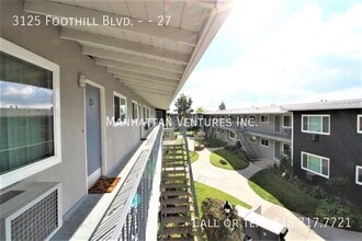 3125 Foothill Blvd in Montrose, CA - Building Photo - Building Photo
