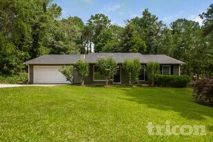 1370 High Country Ct in Marietta, GA - Building Photo