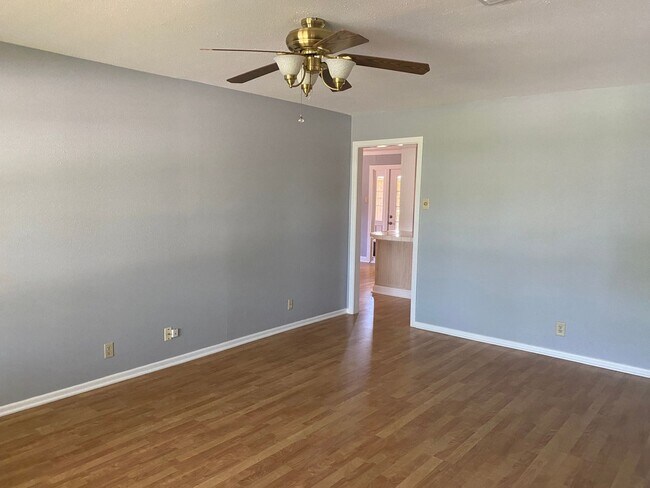 2325 Diana Dr in Sherman, TX - Building Photo - Building Photo