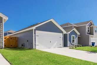 23131 Shakespeare Dr in Magnolia, TX - Foto de edificio - Building Photo