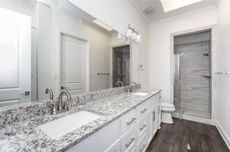 8811 Creek Run Rd in Fort Worth, TX - Building Photo - Building Photo