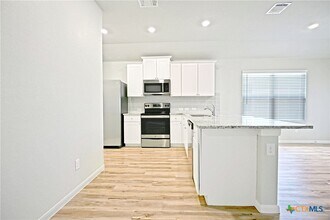 2541 Arctic Warbler in New Braunfels, TX - Building Photo - Building Photo