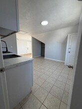 39 Cole St in East Providence, RI - Building Photo - Building Photo