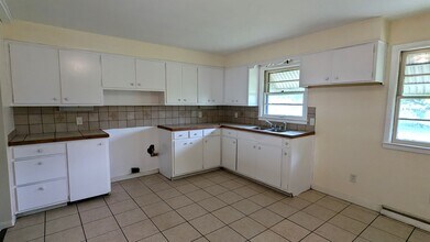 1635 Roberts St in Muskegon, MI - Building Photo - Building Photo