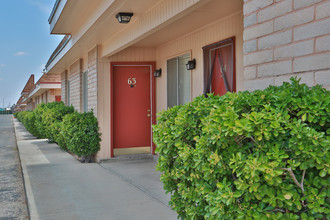 Maximus Apartments in El Paso, TX - Building Photo - Building Photo