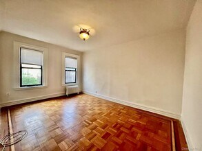 70 Haven Ave in New York, NY - Building Photo - Building Photo