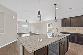 2521 McCrae in New Braunfels, TX - Building Photo - Building Photo