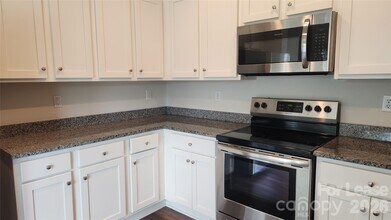 14320 Moss Rd in Charlotte, NC - Building Photo - Building Photo