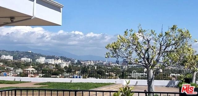 1100 Alta Loma Rd-Unit -1002 in West Hollywood, CA - Building Photo - Building Photo