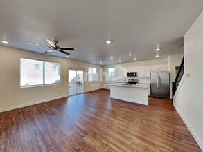 326 Timber Kate Pl in Henderson, NV - Building Photo - Building Photo