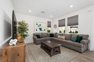 76333 Trojan Dr in Palm Desert, CA - Building Photo - Building Photo