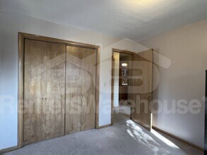 405 Monroe Pl in Hopkins, MN - Building Photo - Building Photo