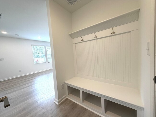2310 Donnelly Hls Ln in Charlotte, NC - Building Photo - Building Photo