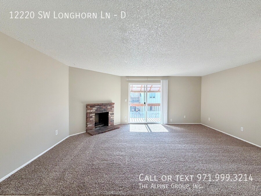 12220 SW Longhorn Ln in Beaverton, OR - Building Photo