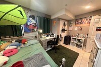 1735 W Diamond St photo'