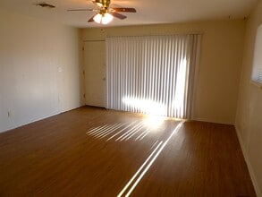 2411 NW 30th St in Lawton, OK - Building Photo - Building Photo