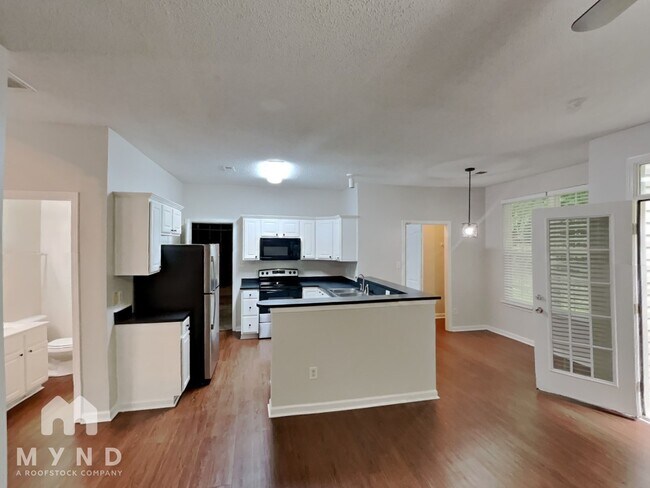 6027 Briggs Dr in Charlotte, NC - Building Photo - Building Photo