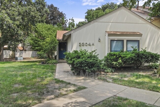 property at 2304 Melrose Dr