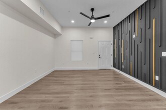 110 Webb in San Antonio, TX - Building Photo - Building Photo