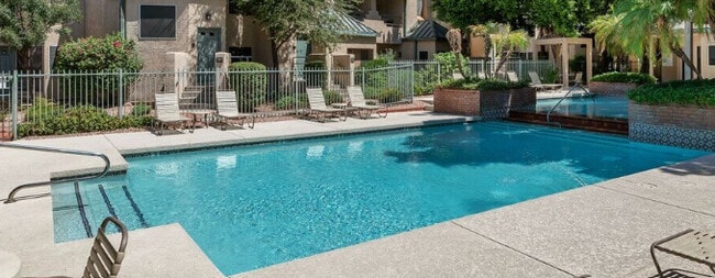 property at 101 N 7th St