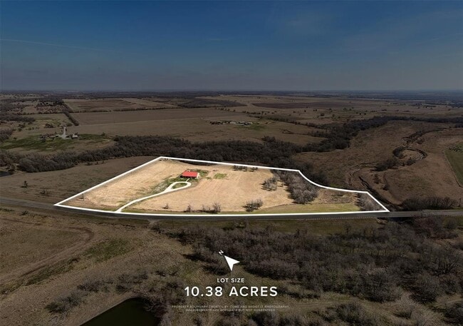 2610 N 1st St in Thorndale, TX - Building Photo - Building Photo