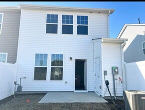 48 Begonia St in Angier, NC - Building Photo - Building Photo