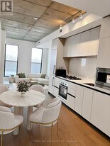 1720 Bayview Ave in Toronto, ON - Building Photo