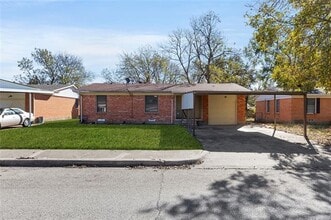 1406 Ridgeview St in Mesquite, TX - Building Photo - Building Photo