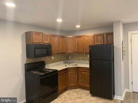 6001 N 17th St in Philadelphia, PA - Building Photo