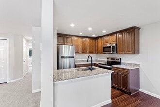 Heron View Apartment Homes in Kenmore, WA - Foto de edificio - Interior Photo