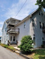 326 E Burd St in Shippensburg, PA - Building Photo