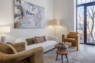 The Evergreen Lofts in Chicago, IL - Building Photo - Interior Photo