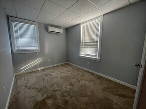 38 Freebody St-Unit -207 in Newport, RI - Building Photo - Building Photo