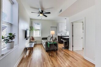 2255 W 24th St in Chicago, IL - Building Photo - Building Photo