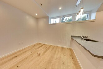 159 Castro St in San Francisco, CA - Building Photo - Building Photo