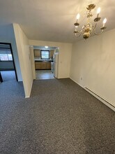 Hilltop Garden Apartments in Holyoke, MA - Building Photo - Building Photo