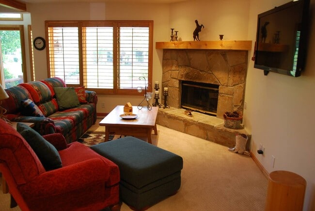 2410 Deer Lake Dr in Park City, UT - Building Photo - Building Photo