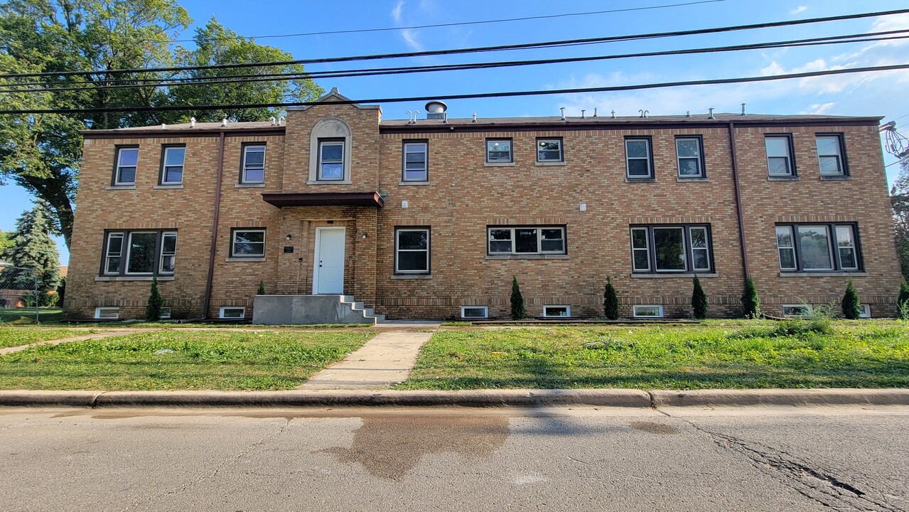 4000 Forest Ave in Brookfield, IL - Building Photo