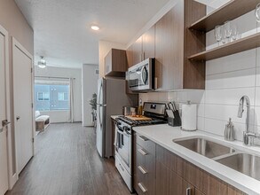 241 W 200 S in Salt Lake City, UT - Building Photo - Building Photo