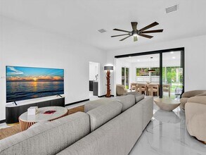 915 N 14th Ave in Hollywood, FL - Building Photo - Building Photo