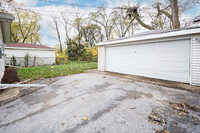 16776 Artesian Ave in Hazel Crest, IL - Building Photo - Building Photo