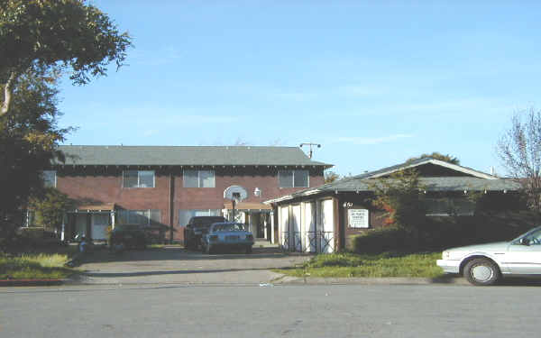 451 Ranker Pl in Hayward, CA - Foto de edificio - Building Photo