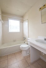 Dodson Courtyard in East Point, GA - Building Photo - Building Photo