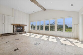 335 Herricks Ln in Jamesport, NY - Building Photo - Building Photo