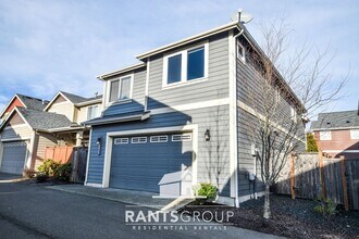 4411 24th St SE in Puyallup, WA - Building Photo - Building Photo