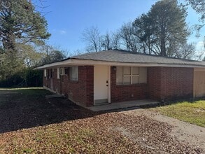 1014 N Larchmont Dr in Chattanooga, TN - Building Photo - Building Photo