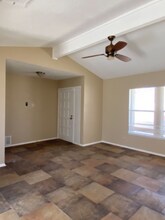 7106 Swinford in San Antonio, TX - Building Photo - Building Photo