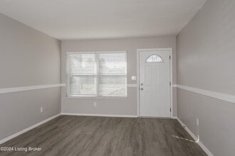 7209 Daisy Ave in Louisville, KY - Building Photo - Building Photo