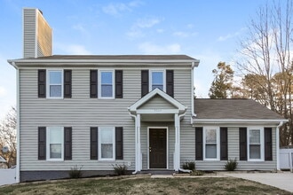 9605 Manus Ct in Matthews, NC - Foto de edificio - Building Photo