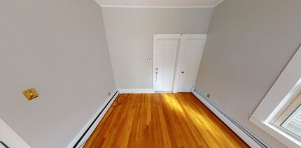 20 Hingham St, Unit #1 in Cambridge, MA - Foto de edificio - Building Photo